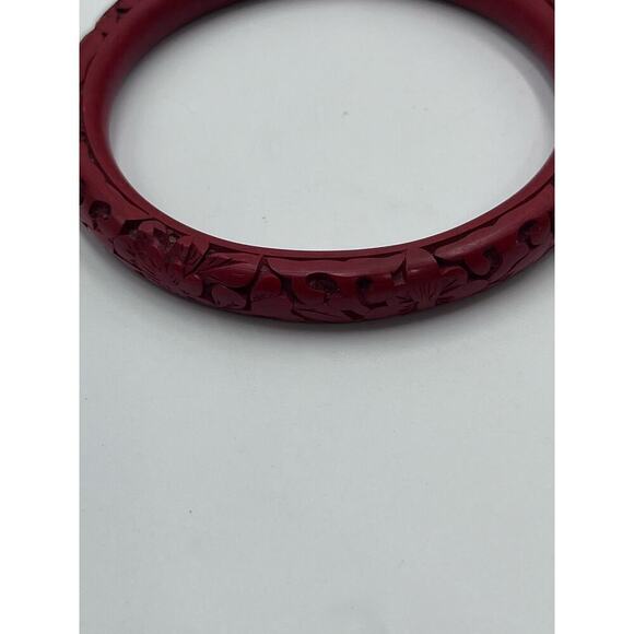 Vintage Chinese Carved Red
Cinnabar Floral Etched Bangle Bracelet - Picture 12 of 15